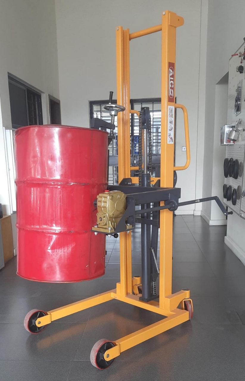 7525817f-efd8-45c0-9a02-714717b65ce2 Aico Japan Manual DRUM Stacker Lifting height 1.6 Meters Capacity 500kgs - Image 1