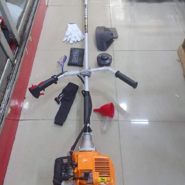 Dera 2-Stroke Brush Cutter