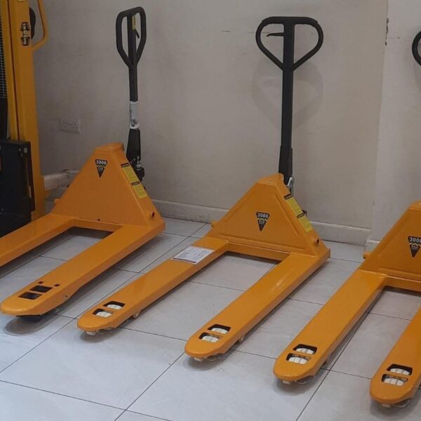 Hisaki Japan Manual Pallet -HPT30-685 Capacity 3 Ton WIDE